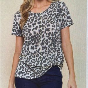 Knotted front leopard print top